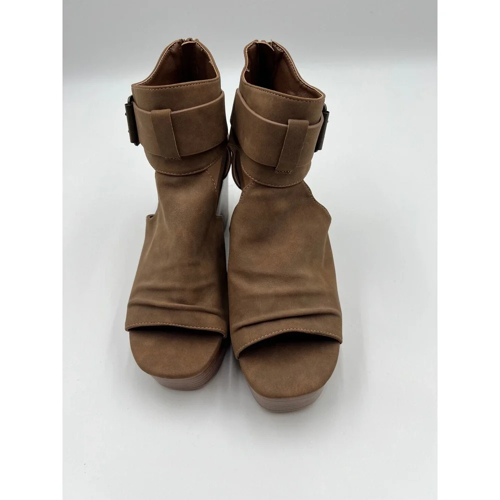 Maurices Waverly Brown Buckle Block Heel Platform Sandals 8.5 209996